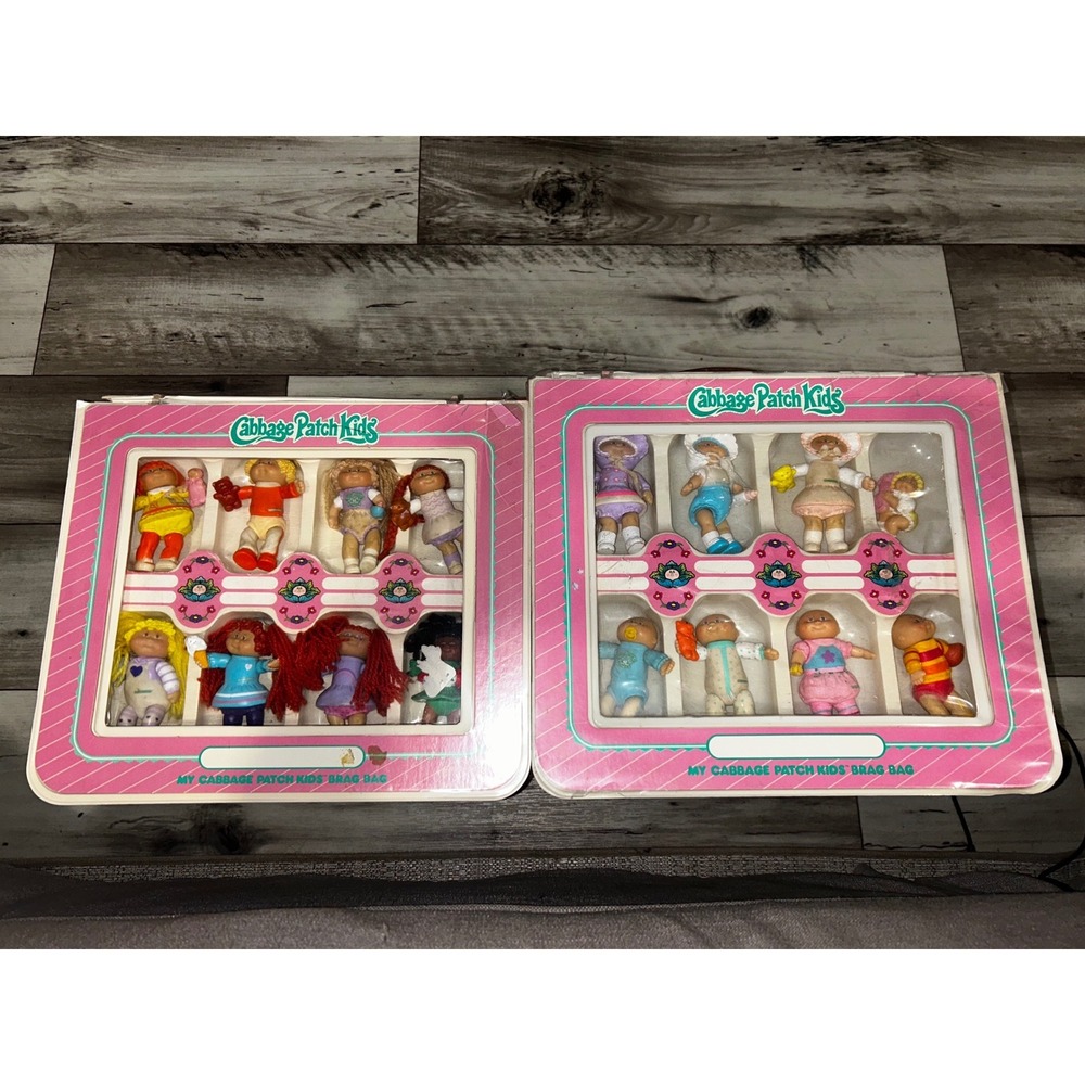 Vintage 1984 Cabbage Patch Kids Brag Bag 16 Mini PVC Figures Lot Mattel CPK Case